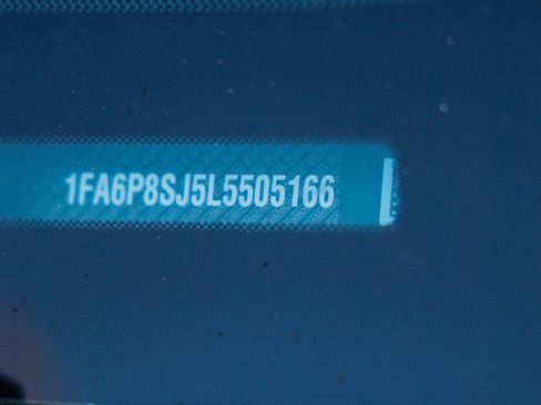 Used 2020 Ford Mustang Shelby GT500 w/ Technology Package image 25