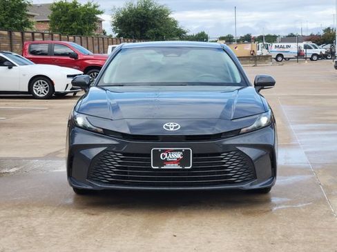 Used 2026 Toyota Camry LE FWD image 10