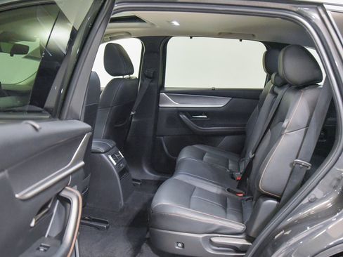 Used 2024 MAZDA CX-90 3.3 Turbo w/ Preferred Plus image 4