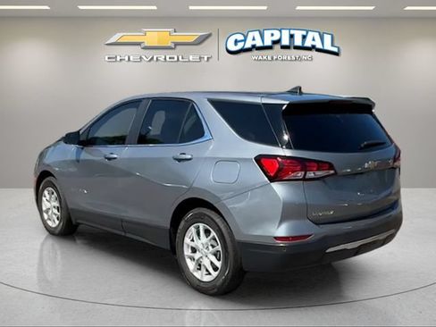 Used 2024 Chevrolet Equinox LT FWD image 3