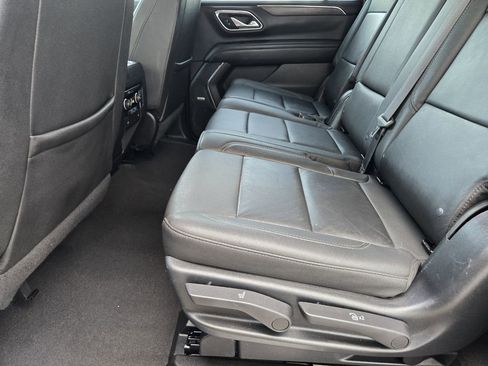 Used 2023 Chevrolet Suburban LT image 28