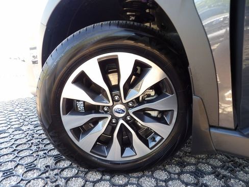 Used 2025 Subaru Outback Limited image 30