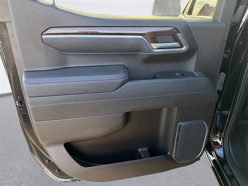 Used 2025 GMC Sierra 1500 Elevation image 14