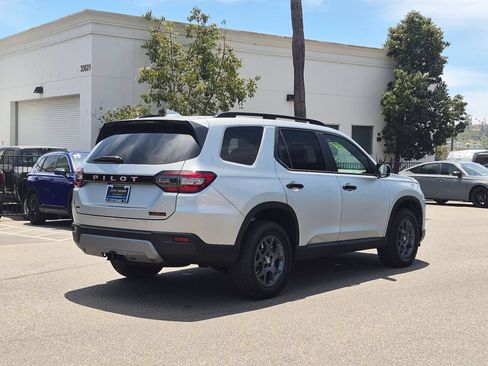 New 2026 Honda Pilot TrailSport image 11