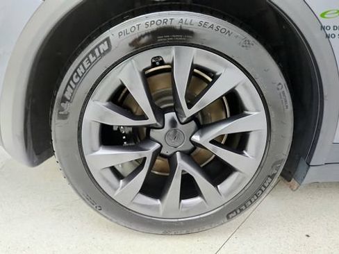 Used 2022 Tesla Model X AWD/4WD image 81
