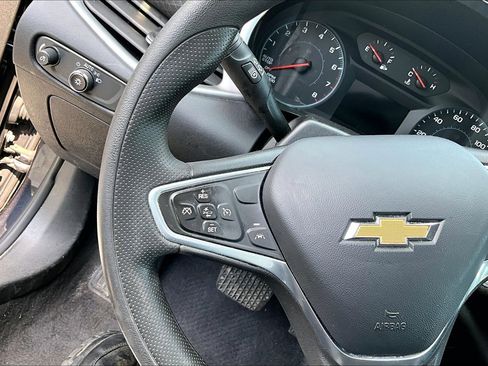 Used 2023 Chevrolet Malibu LT FWD image 11