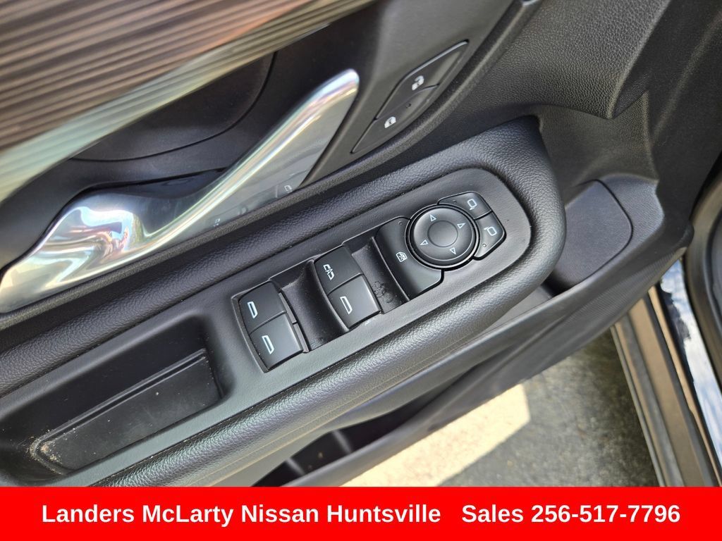 Used 2023 GMC Terrain SLE w/ Driver Convenience Package AWD/4WD image 22