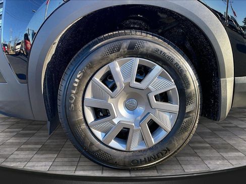 New 2026 Nissan Kicks S image 11