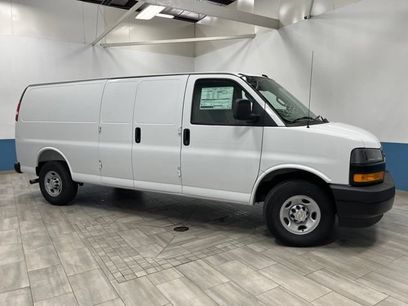 New 2026 Chevrolet Express 3500 Extended w/ Driver Convenience Package