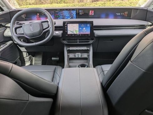 New 2026 Lincoln Nautilus Premier image 14