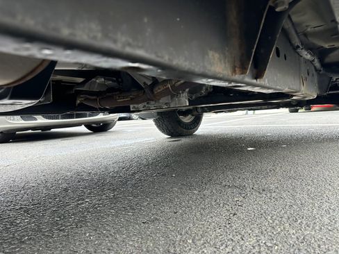 Used 2019 Nissan Frontier SV image 26