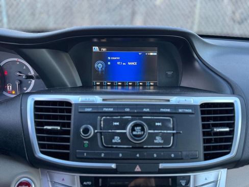 Used 2013 Honda Accord EX image 16