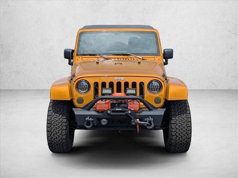 Used 2014 Jeep Wrangler Unlimited Sahara w/ Connectivity Group AWD/4WD image 2