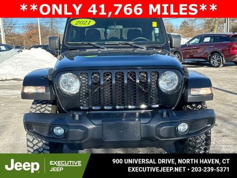 Used 2021 Jeep Gladiator Willys image 6