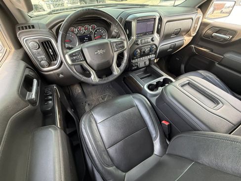 Used 2019 Chevrolet Silverado 1500 LT Trail Boss AWD/4WD image 12