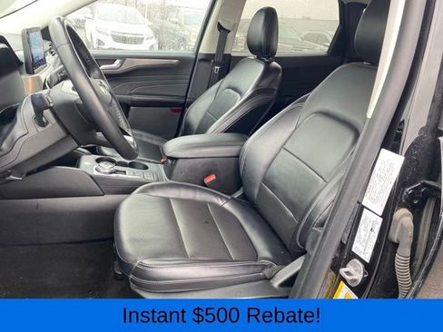 Used 2022 Ford Escape Titanium image 16