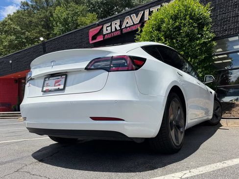 Used 2020 Tesla Model 3 Standard Range Plus RWD image 13
