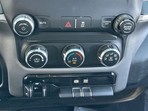 Used 2024 RAM 3500 Big Horn AWD/4WD image 21