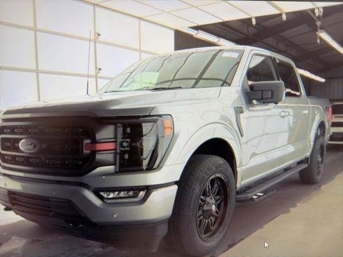 Used 2022 Ford F150 XLT w/ Equipment Group 302A High image 4