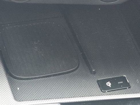 Used 2025 Hyundai Elantra SEL image 8