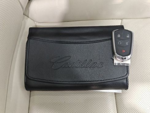 Used 2021 Cadillac XT6 Premium Luxury AWD/4WD image 27