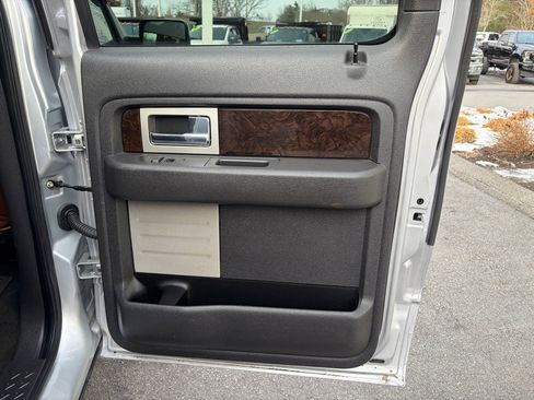 Used 2014 Ford F150 Platinum image 43