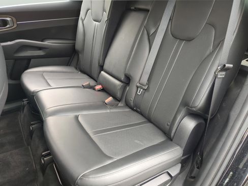 Used 2022 Kia Sorento S AWD/4WD image 22