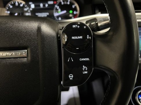 Used 2020 Land Rover Range Rover Evoque S image 32