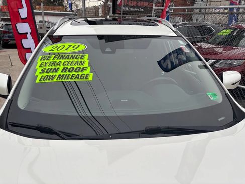 Used 2019 Nissan Rogue SV w/ Sun & Sound Touring Package image 7