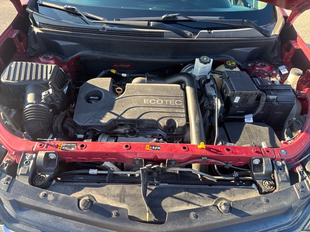 Used 2018 Chevrolet Equinox LT FWD image 28