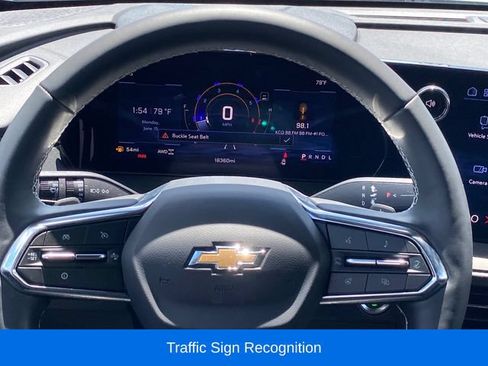 Certified 2025 Chevrolet Traverse LT w/ Driver Confidence Package AWD/4WD image 8