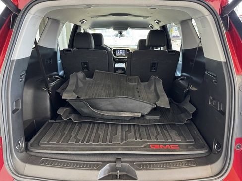 Used 2021 GMC Acadia SLE w/ Driver Convenience Package image 38