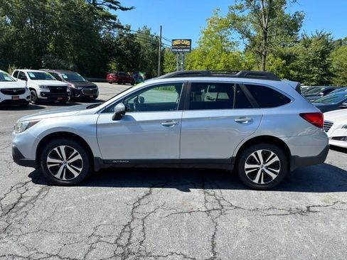 Used 2019 Subaru Outback 2.5i Limited AWD/4WD image 5