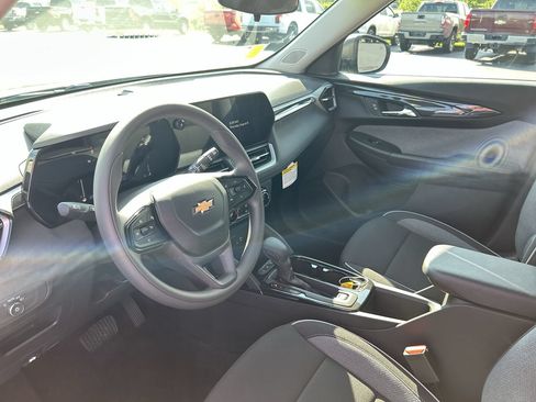 New 2026 Chevrolet TrailBlazer LS w/ LS Convenience Package AWD/4WD image 23
