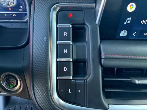 Certified 2022 Chevrolet Suburban RST image 16