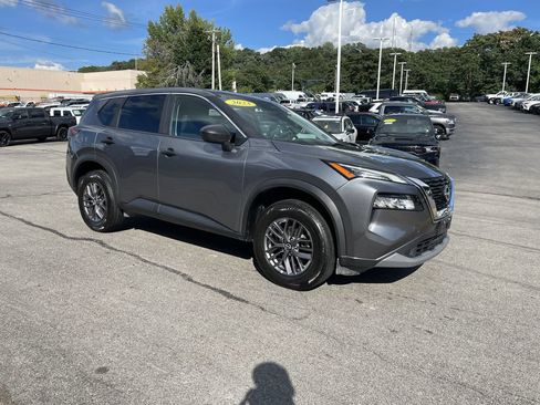 Used 2023 Nissan Rogue S AWD/4WD image 6
