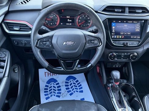 Used 2023 Chevrolet TrailBlazer RS w/ Sun and Liftgate Package image 35