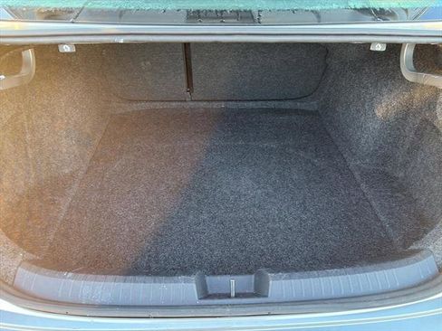 Used 2024 Volkswagen Jetta SE image 11