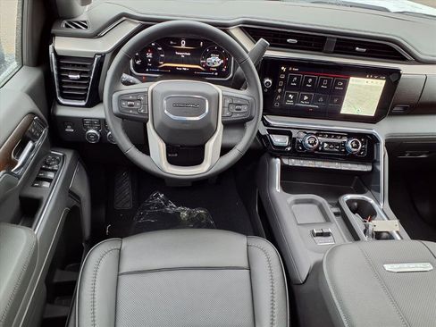 New 2026 GMC Sierra 2500 Denali w/ Denali Reserve Package image 3