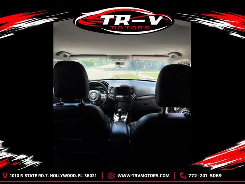 Used 2019 Jeep Compass Latitude AWD/4WD image 14