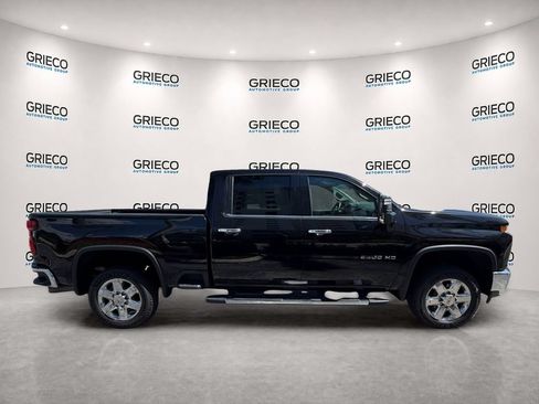 Used 2022 Chevrolet Silverado 2500 LTZ w/ LTZ Convenience Package RWD image 8