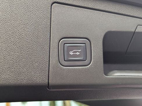 Certified 2023 Cadillac XT4 Premium Luxury w/ Cold Weather Package image 12