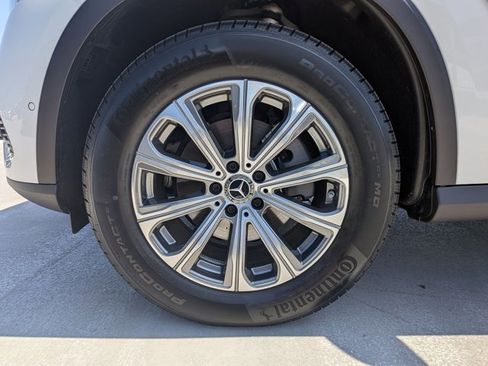 Used 2026 Mercedes-Benz GLC 300 4MATIC image 23