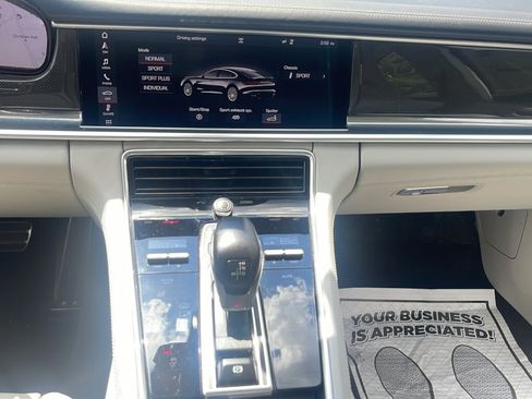 Used 2018 Porsche Panamera 4S w/ Premium Package AWD/4WD image 11