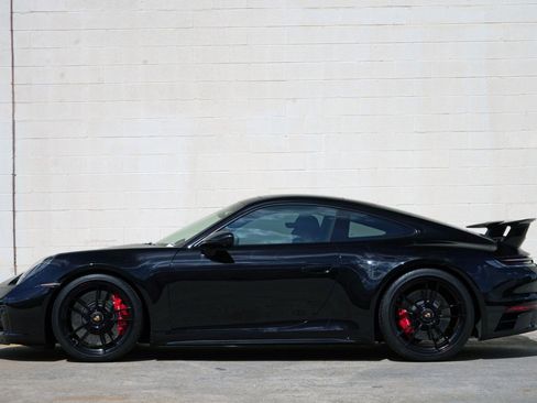 Used 2024 Porsche 911 Carrera GTS w/ Premium Package RWD image 9