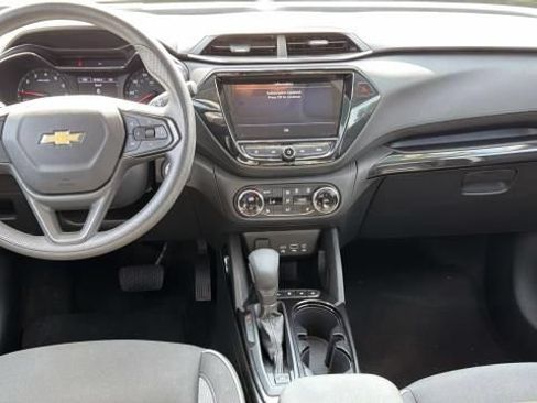 Certified 2023 Chevrolet TrailBlazer LT w/ Convenience Package FWD image 23