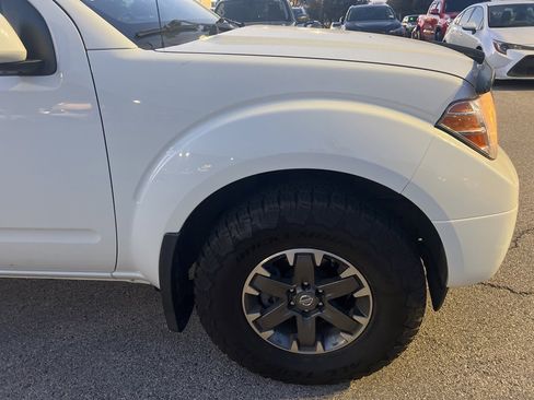 Used 2019 Nissan Frontier S image 14