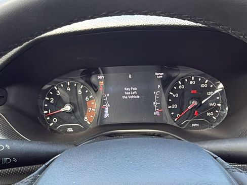 Used 2023 Jeep Compass Latitude AWD/4WD image 30
