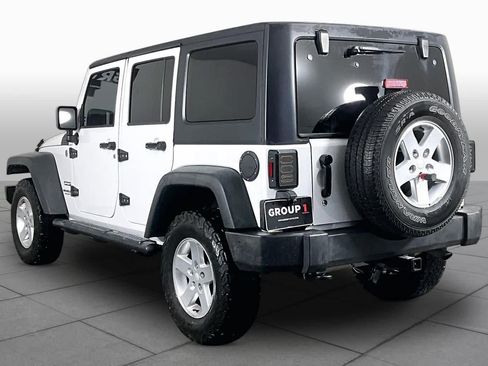 Used 2015 Jeep Wrangler Unlimited Sport w/ Quick Order Package 24S AWD/4WD image 9
