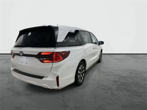 Certified 2025 Honda Odyssey EX-L image 3